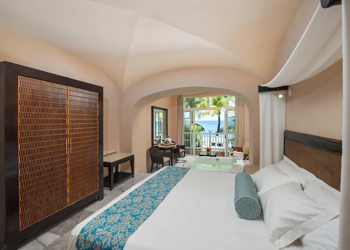 Palace Resort 5*