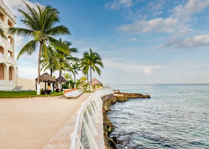 Palace Resort 5*