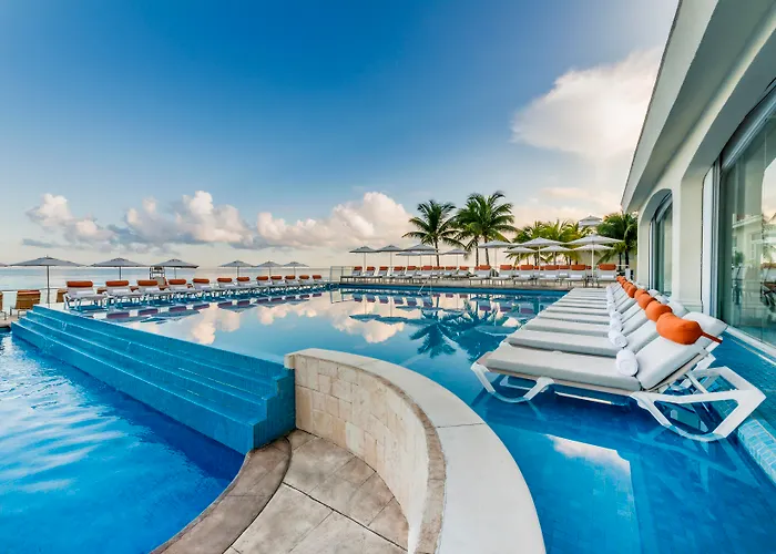 Palace Cozumel
